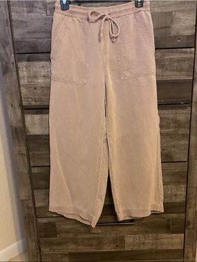 Women’s Cropped Wide-Leg Drawstring Pants in Light Taupe
